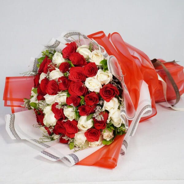 Send/Buy Rose flower Online: A Tale of Two Colored Roses