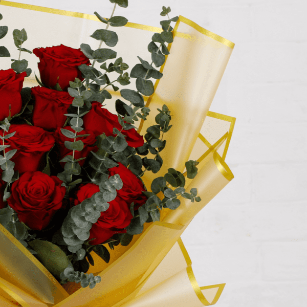Rose Bouquet Red: Beautiful Ten Roses for My Love | Black Tulip Flowers